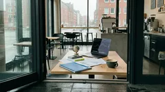 Starker US-Dollar: Welche Zahlen gerade alarmieren – und was das für Handel und Preise bedeutet