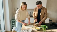 Lavash-Röllchen mit Käse und Kräutern: In fünf Minuten fertig – mit einem kleinen Kniff