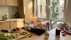Rinderfilet in 5 Minuten aus der Pfanne: Dünne Streifen, hohe Hitze – und ein kleiner Flambier-Trick